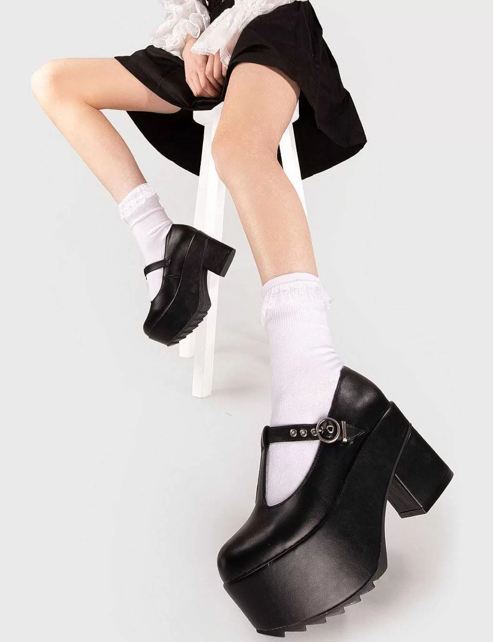 Lamoda Mary Janes>Last Chance Chunky Dolly Shoes